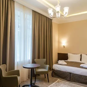 royal-plus-hotel.hotels-of-almaty.com/