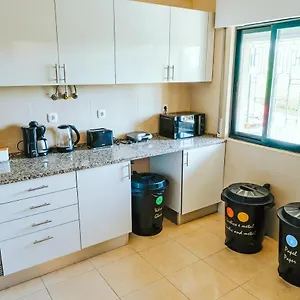 https://help-yourself-hostels-restelo.hotels-lisbon-portugal.com